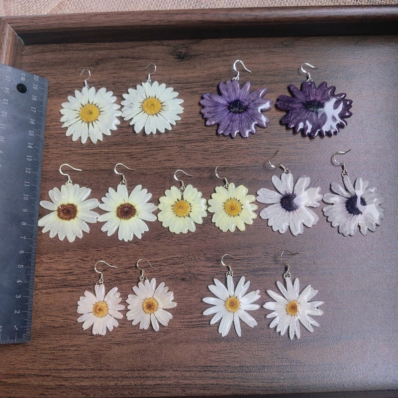 Dried Flower Bouquet - Boucles d'oreilles de la série Plantes