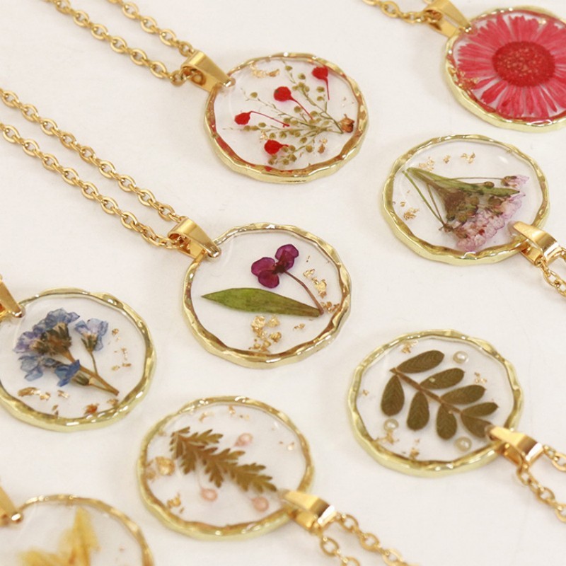 Collier avec pendentif en fleu - Dried Flower Bouquet avis et prix